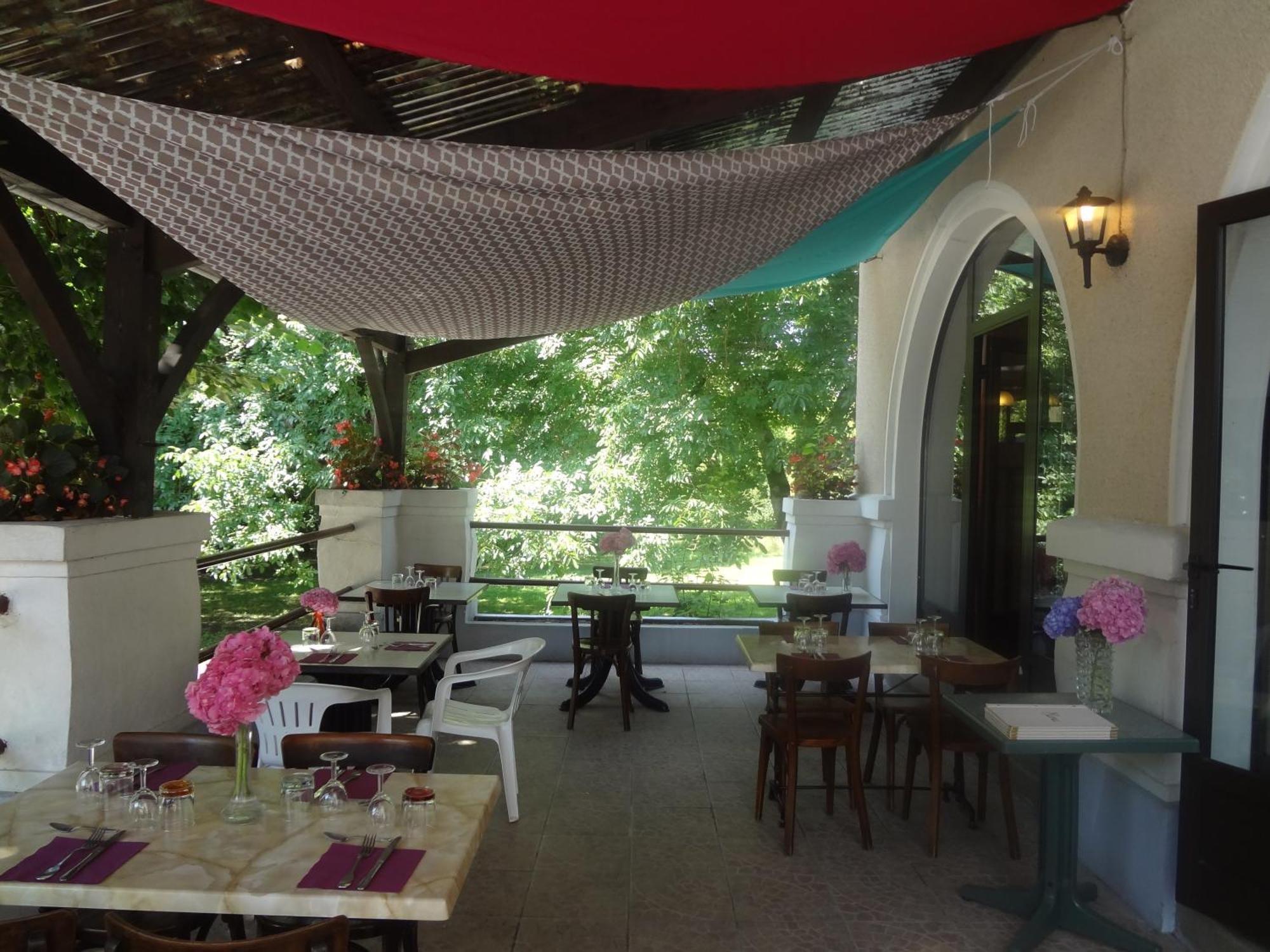 Hotel Du Pont Et Restaurant A Groléjac Екстериор снимка