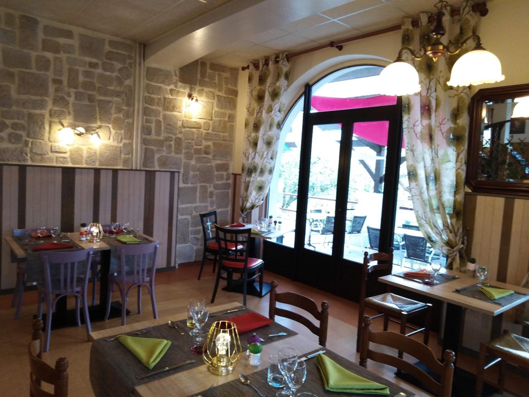 Hotel Du Pont Et Restaurant A Groléjac Екстериор снимка